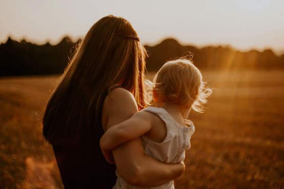 供卵宝宝身上长痱子怎么办?专业指南与家庭护理建议 供卵宝宝身上长痱子怎么办?专业指南与家庭护理建议